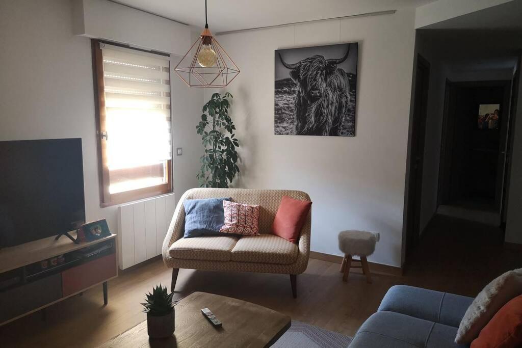 Appartement Meuble Tout Confort Scionzier Zewnętrze zdjęcie