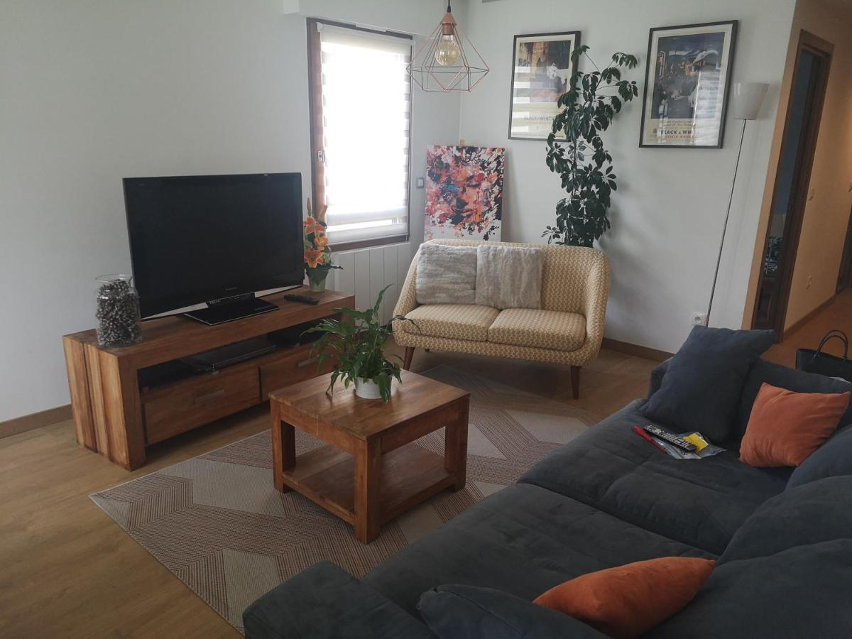 Appartement Meuble Tout Confort Scionzier Zewnętrze zdjęcie